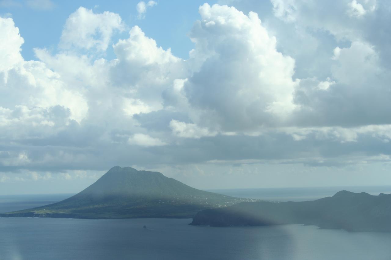 Statia Lodge Oranjestad  Bagian luar foto